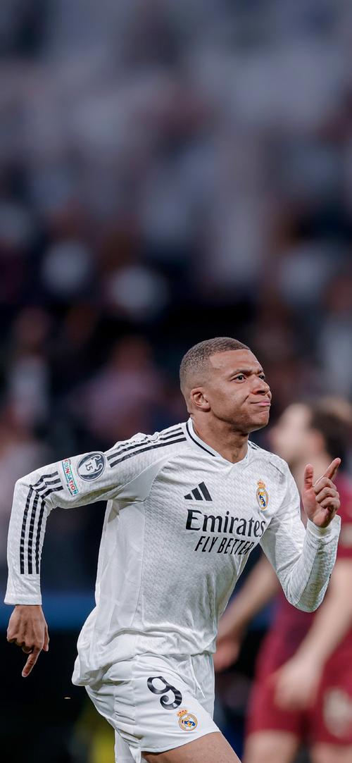 曼城大幅轮换？夸安萨：他们今晚首发的球员有些也是世界级的