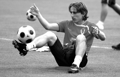 3C：退役三天前我和莱万说不想再为任何球队踢球，除非是巴萨