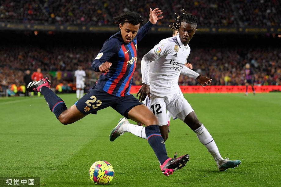 欧冠：巴黎大胜曼联 内马尔建功