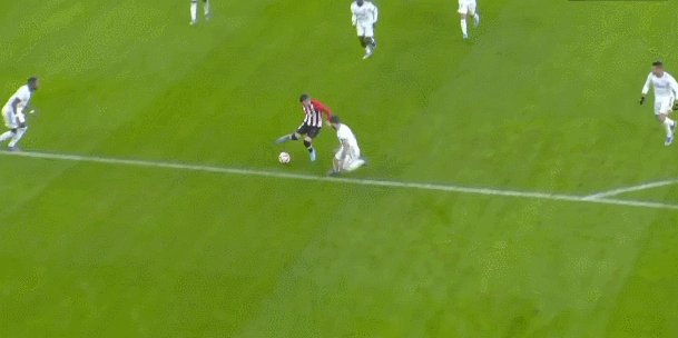 愿无大碍，蒯纪闻谢场时被拍到手臂缠着绷带